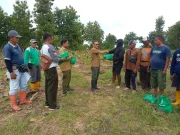 Perhutani KPH Purwodadi Serahkan 250 Paket Bantuan bagi Pekerja Hutan