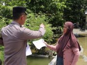 SPKT Polres Grobogan Jemput Bola, Layani Korban Banjir Buat Surat Kehilangan