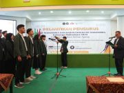 Rektor Lantik Senat dan BEM KM Unissula
