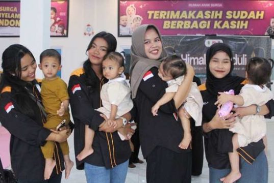 Himalika USM Beri Santunan ke Panti Asuhan Rumah Anak Surga