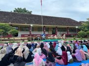 SD Negeri 4 Balong Kecamatan Kembang Gelar Berbagi Takjil dan Buka Puasa Bersama