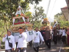 Ribuan Warga Meriahkan Parade Sewu Kupat di Lereng Pegunungan Muria