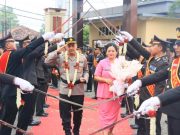 Pedang Pora Polres Kudus Penuh Haru, AKBP Ronni Bonic Resmi Serahkan Tugas ke AKBP Heru Dwi Purnomo