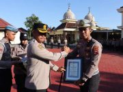 Kapolres Grobogan Serahkan Penghargaan kepada 11 Personel Polri dan 4 Warga Masyarakat
