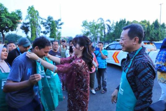 Bupati Kudus Pastikan PKL Ber-KTP Kudus Dapat Perlindungan BPJS Gratis