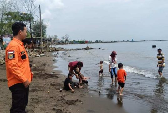 Pantai Sigandu Jadi Pilihan Wisatawan Habiskan Libur Lebaran