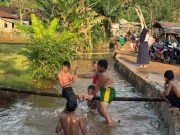 Melihat dari Dekat ‘Kali Trenggulun’ Tendoksari Jepara, Arena Berenang Anak-anak yang Mulai Hilang
