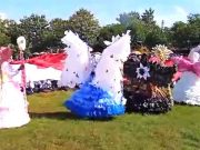 Dimeriahkan Batik Carnival Berbahan Plastik dan Kain Perca