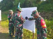 Personel Kodim 0721/Blora Asah Keterampilan Menembak Senjata Ringan