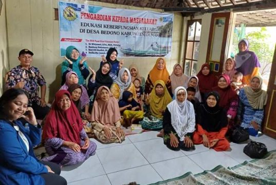 Tim PKM USM Beri Penyuluhan tentang Peran dan Fungsi Keluarga