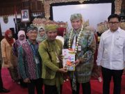 Luar Biasa, Saat Hardiknas Disdikpora Jepara Luncurkan 6 Buku Ajar Ukir