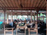 Swasana, Tempat Nongkrong Bergaya Joglo Sajikan Kopi Klotok dan Kopsu Khas