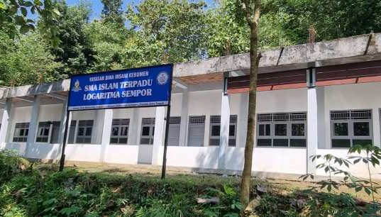 SMA IT Logaritma Sempor Buka Siswa Baru, Padukan Sains dan Pesantren