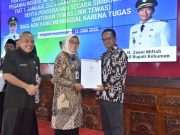 Pemkab Kebumen Serahkan Tali Asih kepada 320 PNS Pensiun