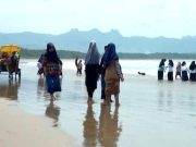 Dikejutkan oleh Temuan Mayat Wanita Tanpa Busana di Bibir Pantai
