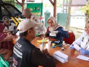 Pengemudi Ojek Blora Jalani Pemeriksaan Kesehatan Gratis di Cepu