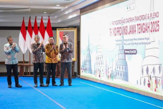 Tumbuhkan Ekonomi Daerah, Sekda Jateng Dorong Peningkatan Akses Keuangan Masyarakat Desa