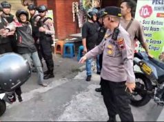 Pria Mabuk Mengamuk di Depan Menara Kudus, Langsung Diciduk Polisi