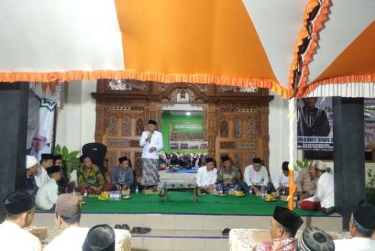 Warga Suwawal Nyengkuyung Sedekah Bumi Berkonsep “Arab Digarap Jawa Digawa”