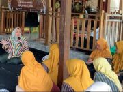 Mahasiswa MBKM USM Beri Pelatihan Emak-emak Bikin Konten