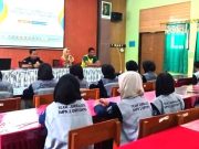 Para Siswa Mengikuti Diklat Jurnalistik di Sekolah