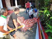Umbul-umbul Tujuhbelasan Mengadopsi Rancang Bangun Penjor Bali