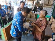 Bantuan Beras Kepada Keluarga Penerima Merupakan Wujud Empati Negara