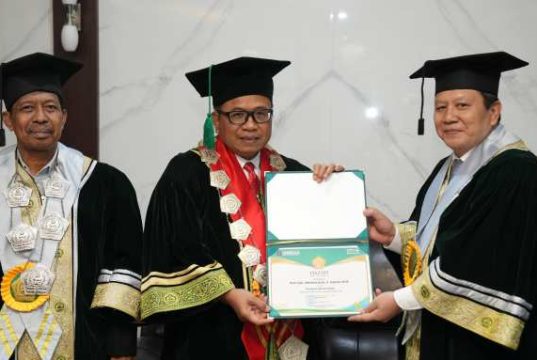 Staf Ahli Dirjen Otda Kemendagri Raih Gelar Guru Besar Kehormatan