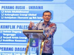 Jadi Sales di CJIBF 2025, Gubernur Ahmad Luthfi: Rugi Jika Tak Berinvetasi di Jateng