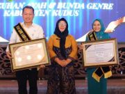 Bupati Kudus dan Istri Dikukuhkan sebagai Ayah dan Bunda GenRe, Komitmen Wujudkan Remaja Sehat dan Berdaya Saing