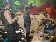 Polisi dan Satpol PP Sisir Area SMPN 5 Kota Tegal