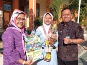 Berkat Prestasi, 86 Anak Didik SMP Ihsaniyah Mendapat Tropi dan Penghargaan