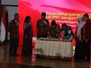 Muhammadiyah Menerangi dengan Ilmu