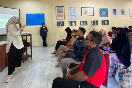 Warga Desa Wisata Pudak Payung Manfaatkan Media Digital untuk Promosi UMKM
