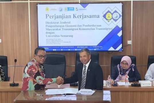 Universitas Semarang dan Kementerian Transmigrasi RI Jalin Kerja Sama