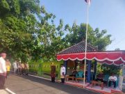 Ada yang Rindu Upacara, Warga Perum Kuwarharjo Gelar Upacara Bendera di Pos Ronda