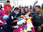 Peduli Sesama, Tentara Suka Rela Menyumbangkan Darahnya