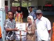 PMI Kebumen Bantuan Nelayan Terdampak Gelombang Tinggi
