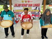 Lomba Tujuhbelasan Dinas Pertanian Grobogan Meriah, Plt Kadispertan Juara Menampi Beras
