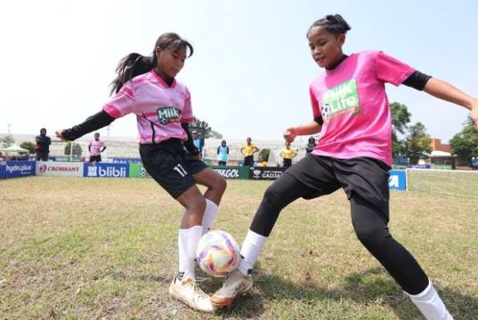 Peserta Terbaik MilkLife Soccer Challenge 2025-2026 Masuk Extra Training
