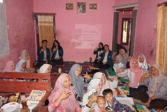 Dari Ladang ke Lembaran Kontrak: Mahasiswa KKN UNDIP Dorong Profesionalisme KWT Dengan Pelatihan Tata Cara Menyusun Kontrak