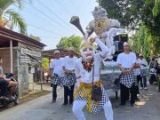 Ogoh-ogoh Turut Meriahkan Even 17-an Kelurahan Sambong Batang