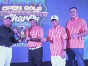 Mafrizal Boyong Piala Rektor dan Galang Dana Rp 400 Juta