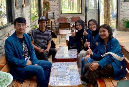 ‘Cerita Kebaturan’: Karya Mahasiswa KKN Undip di Desa Kembanglangit, Batang