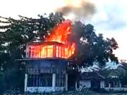 Api Misterius Membakar Rumah Menara Pengawas Terminal Bus