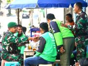 Membingkai Persaudaraan Melalui Silaturahmi di Angkringan HIK Pinggir Jalan