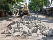 Proyek Jalan Rp7,7 Miliar di Kudus Tewaskan 1 Orang, Warga Sebut Minim Penerangan dan Rambu Pengaman!