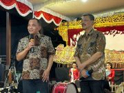 Sumanto Ajak Masyarakat Teladani Nilai Positif di Lakon Wayang Kulit