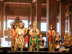 ‘Wayang Orang on The Street’ Meriah di Kota Lama, Wali Kota Berperan sebagai Sang Hyang Wenang