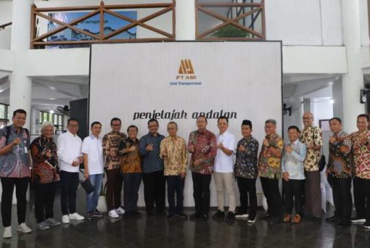 Kunjungi PT AMI Yogyakarta untuk Diskusi Kelola BUMD Bidang Transportasi
